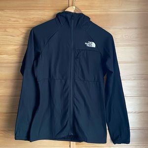 The North Face women’s mid layer futurefleece jacket